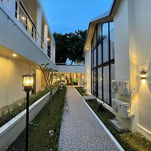 Azana Essence Sanggabuana Bogor
